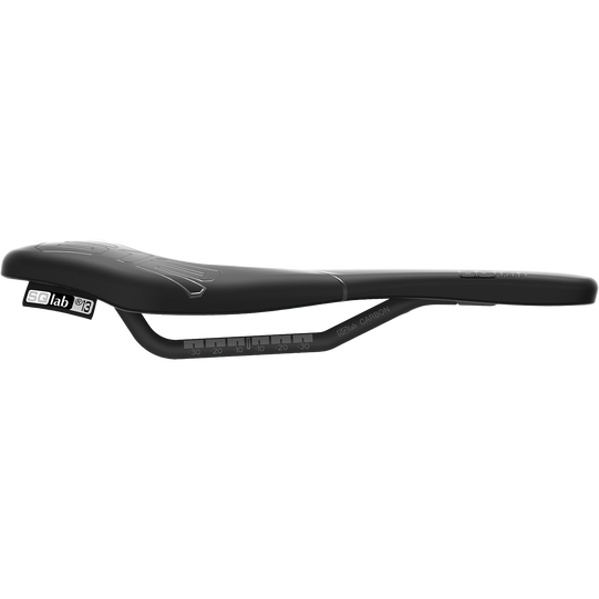 SQlab 612 ERGOWAVE® Carbon saddle 13cm in matte black, side profile view