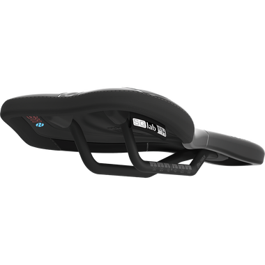 SQlab 611 ERGOWAVE Carbon MTB saddle in black with carbon rails, three-quarter view