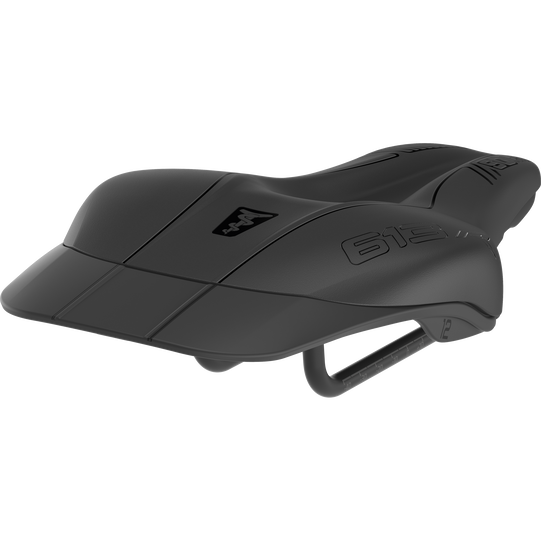 SQlab 613 Ergowave R Triathlon-Sattel in schwarz, Schrägansicht von vorne links