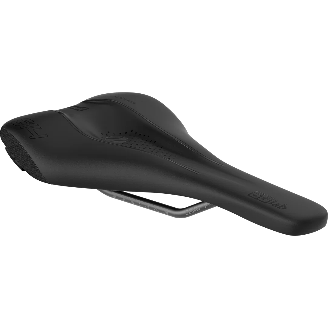 SQlab 614 ERGOWAVE active 2.1 gravel bike saddle in black