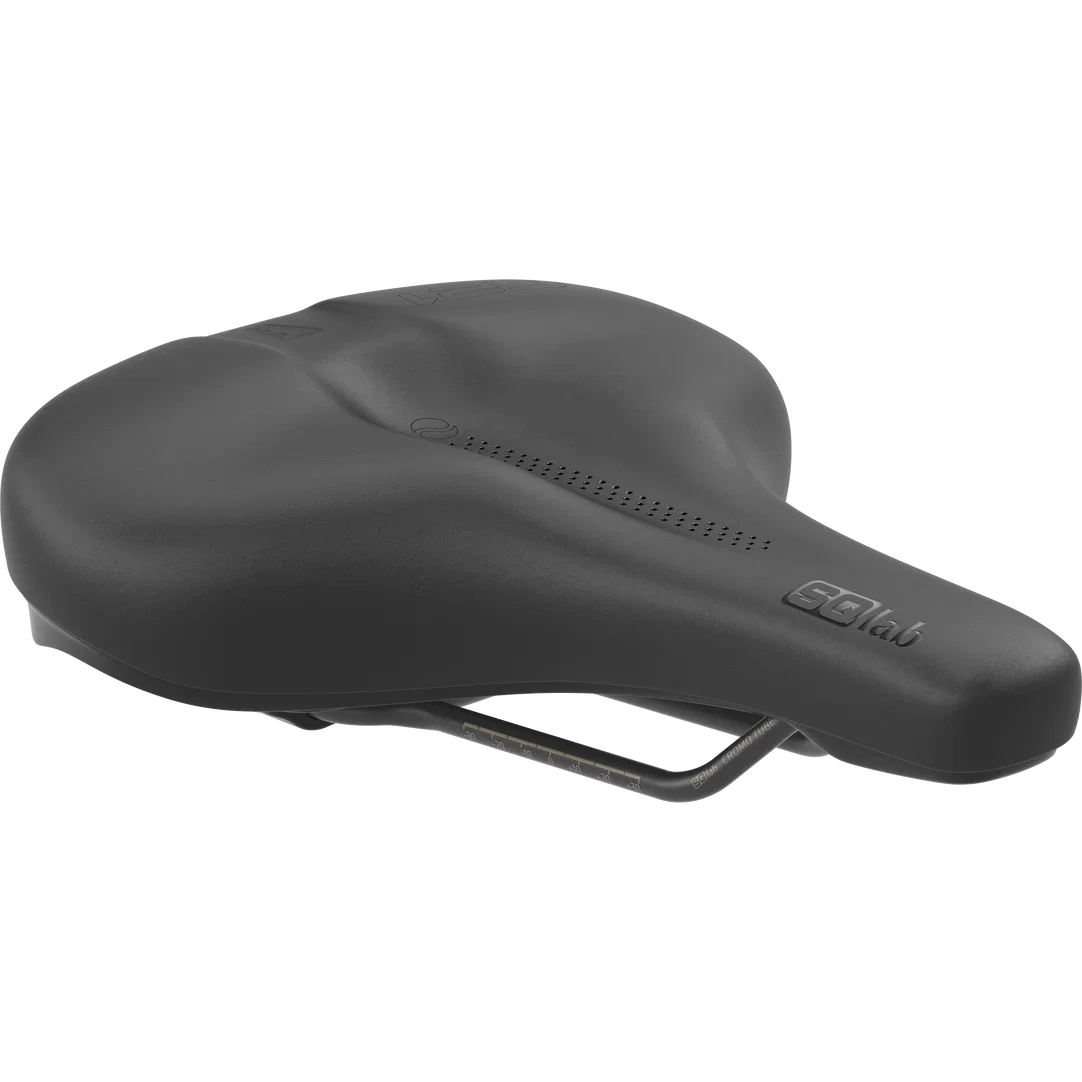 SQlab 621 ERGOLUX active 2.1 city comfort saddle in black with pressure relief technology