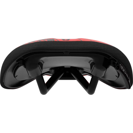 SQlab 6½ ERGOWAVE Racing kids saddle in black and red rear view with rails