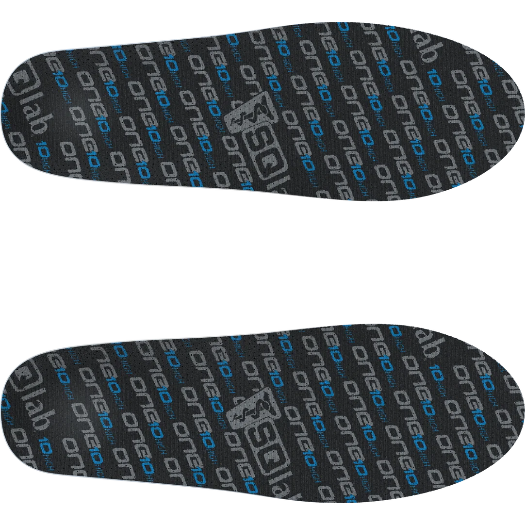 SQlab ONE10 cycling insoles in dark charcoal and blue, top view on white background