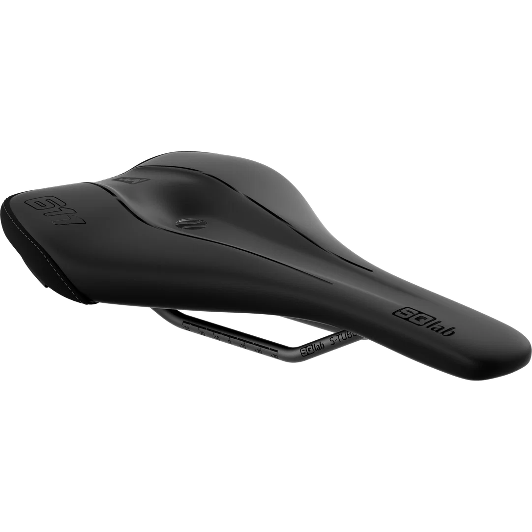 SQlab 611 ERGOWAVE® active 2.1 MTB saddle in black, three-quarter view