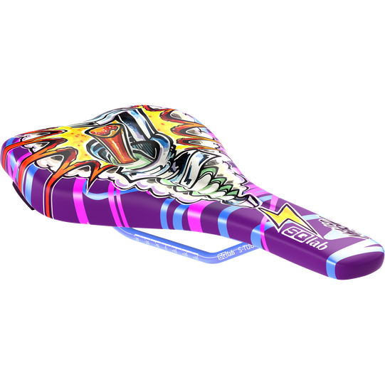Selle VTT SQlab 6OX ERGOWAVE active 2.1 ltd. Metzger en violet avec design graffiti