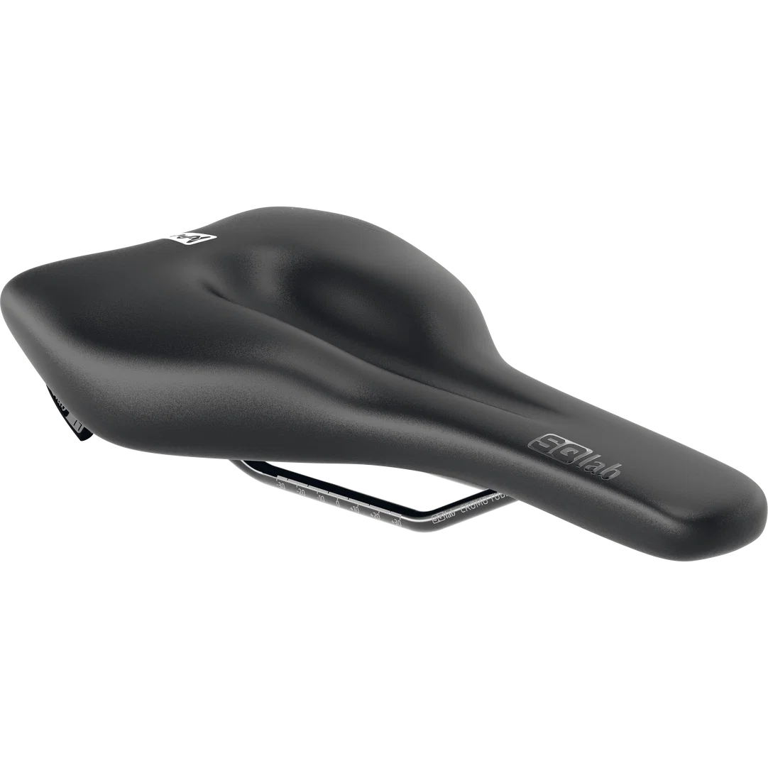 SQlab 610 M-D active saddle in matte black with central relief channel