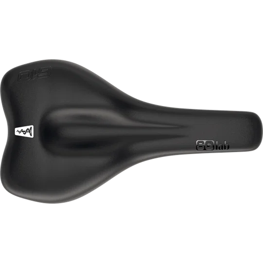 SQlab 610 M-D active bike saddle in black with central relief channel, top view