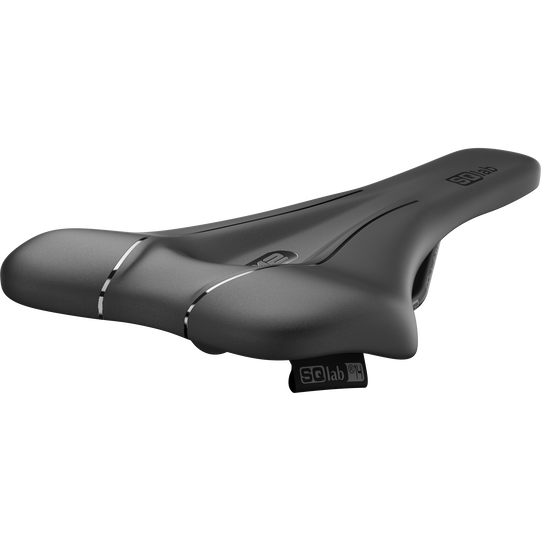 SQlab 612 ERGOWAVE® Fahrradsattel in dunkelgrau mit zentralem Druckentlastungskanal