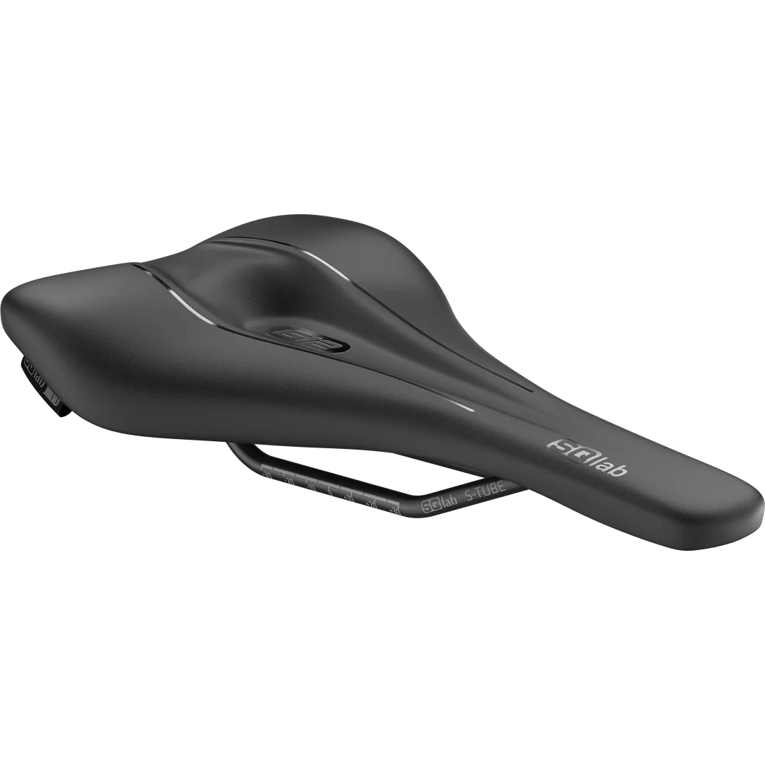 SQlab 612 ERGOWAVE® road saddle in black with central relief channel and S-TUBE rails
