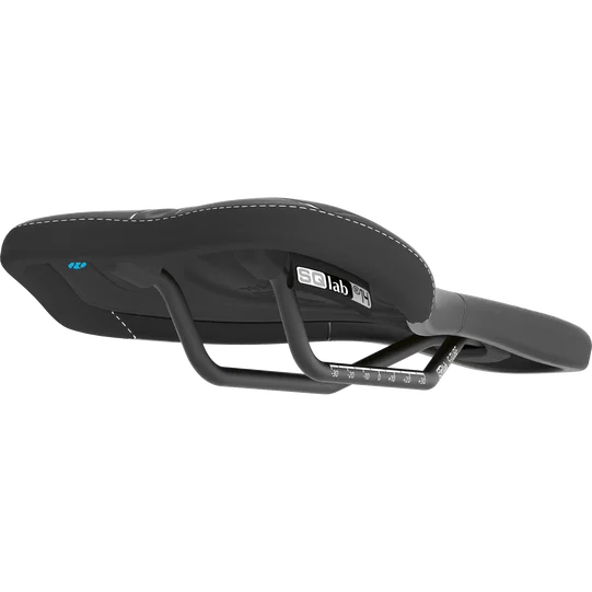 SQlab 611 Ergowave active MTB saddle 14cm in black, side view showing active rail pivot system