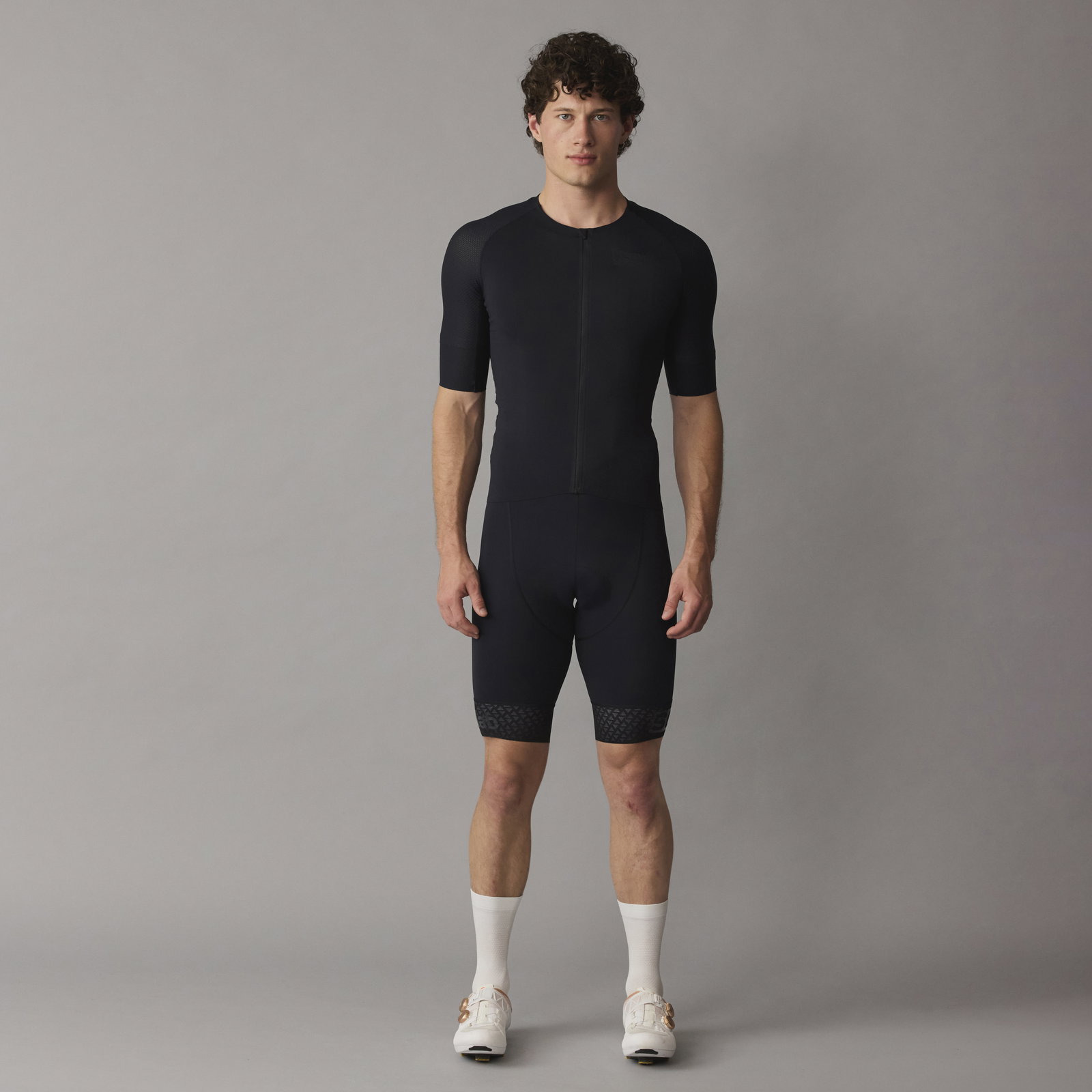 SQlab Jersey ONE12 unisex cycling jersey in black, slim fit, for road cycling