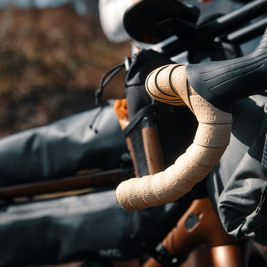 SQlab 714 handlebar tape in sand on gravel bike drops during outdoor riding