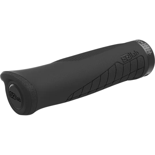 SQlab 710 2.0 ergonomic lock-on bicycle handlebar grip in black with 3D fit and diamond grip zones